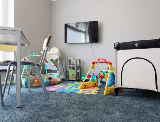 Familienzimmer-SpieleckemitBabybett
